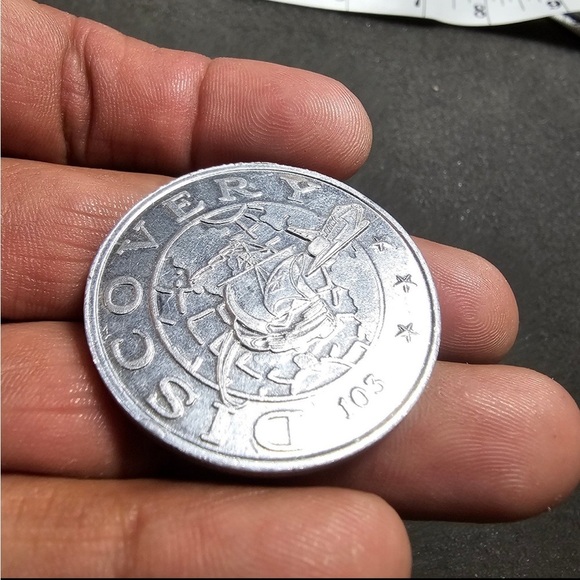 Sts-133 Discovery Space Shuttle Ssilver Tone Commemorative Token Coin Medal - Picture 3 of 9